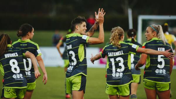 Joel King and Michelle Heyman claim A-League and W-League gongs Joel King and Michelle Heyman claim A-League and W-League gongs