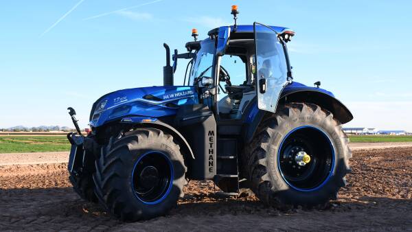 Tractor prototype cuts emissions and 'cleans the environment'